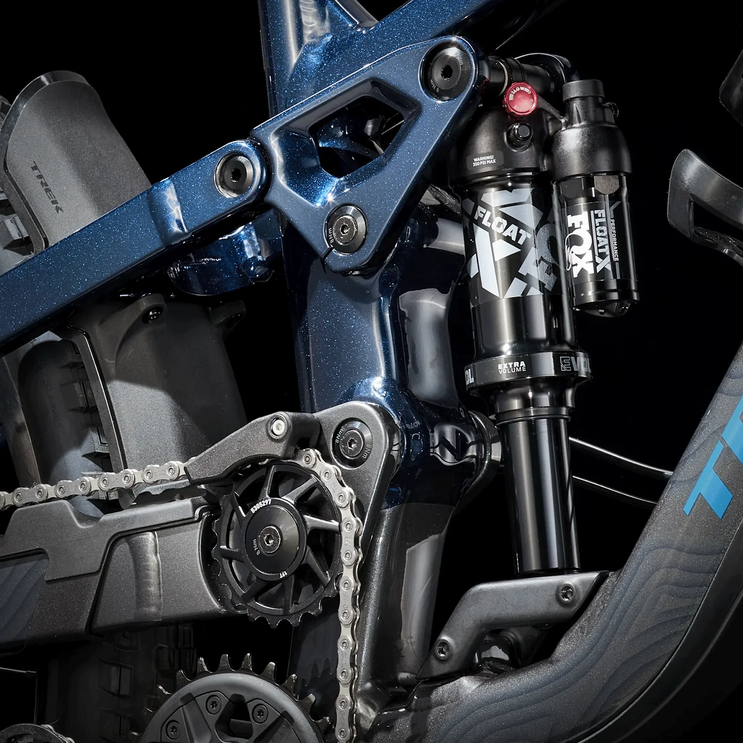 Trek Slash 8 Gen 6 Bike 2026 Marianas Blue - Image 3